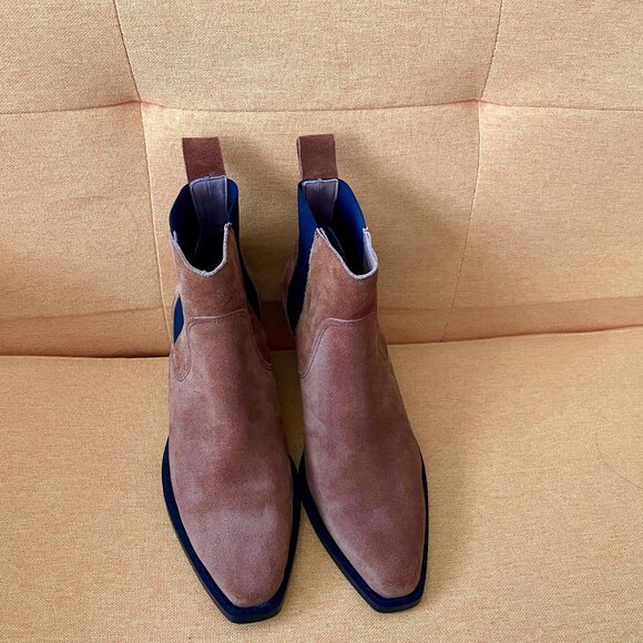 Everlane - Suede Chelsea Ankle Boot - Womens - Brown - Size 6 - Picture 14 of 16
